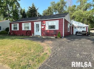 118 Cahokia Rd, Marquette Heights, IL 61554