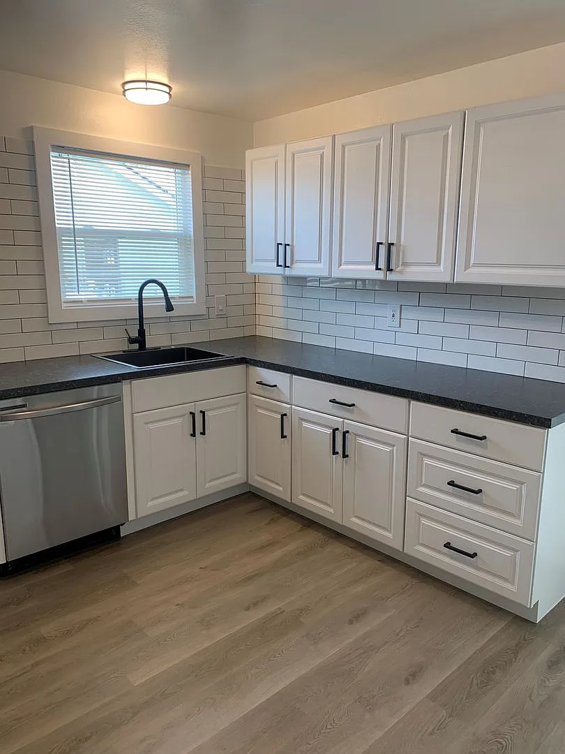 2 Bedroom 1 Bath Home — Photo 3