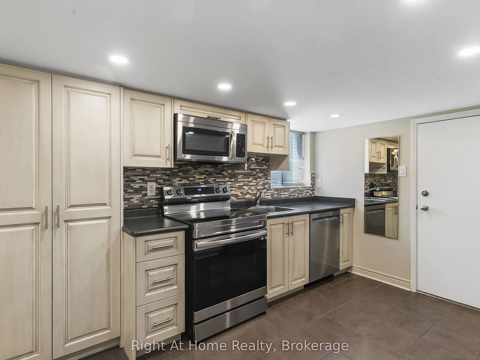1 bed, $1,500 — Photo 3