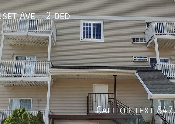 3rd image of 3014 Sunset Ave