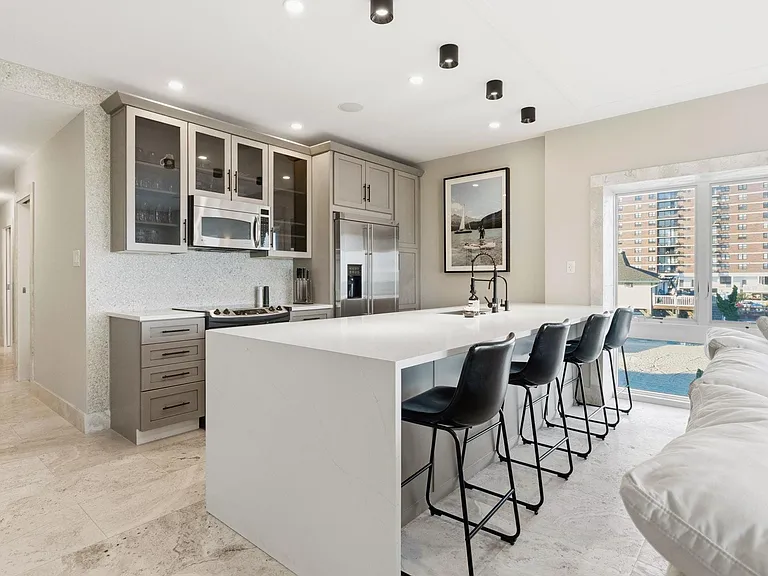 9220 Atlantic Ave #203 — Photo 10