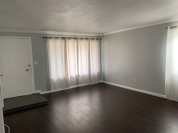 3rd image of 340 Pacific St