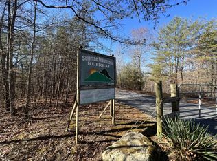 7 Sunrise Mountain Retreat Rd, Beattyville, KY 41311