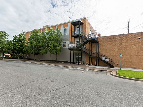 2nd image of 511 23rd Ave #2