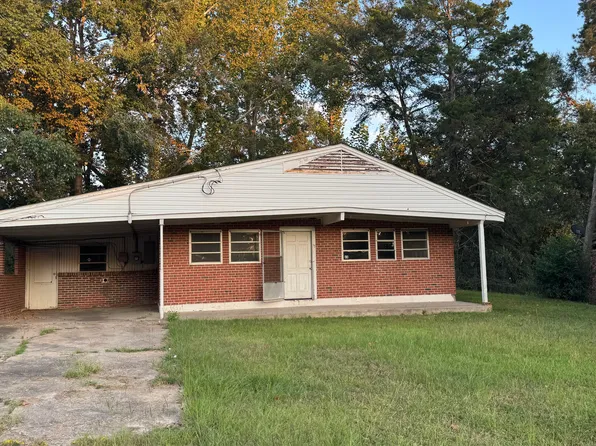 13 Luker Cir #3, Selma, AL 36701