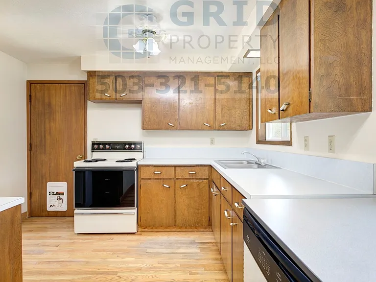 16554 SE Gordon Ct — Photo 6
