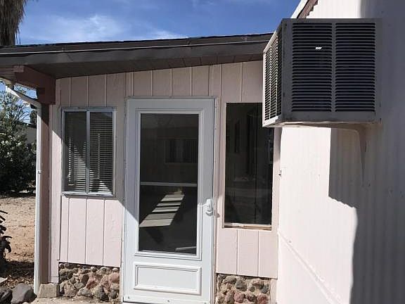 3rd image of 271 W Olive Dr
