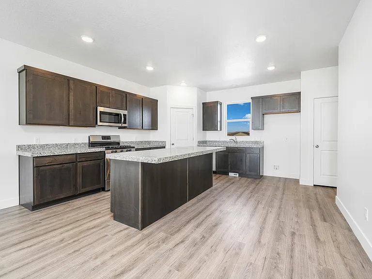 5248 N Folkstone Dr — Photo 12