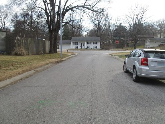 4th image of 3416 S Grand Ave