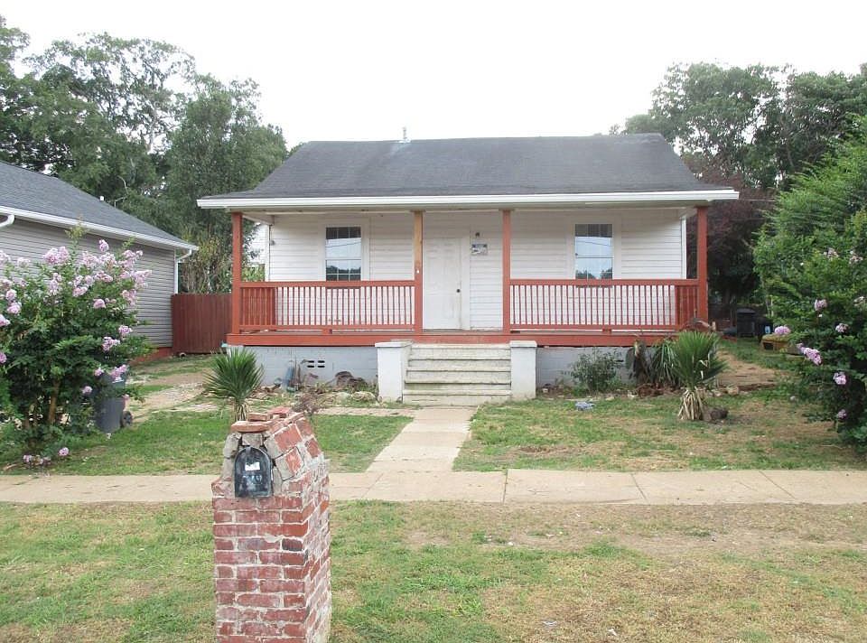 1st image of 714 La Due St