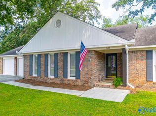 1600 Kenwood Ct SE, Decatur, AL 35601