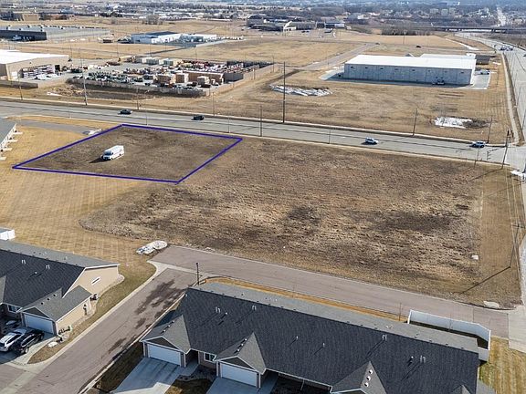 4th image of 1101 N Marion Rd