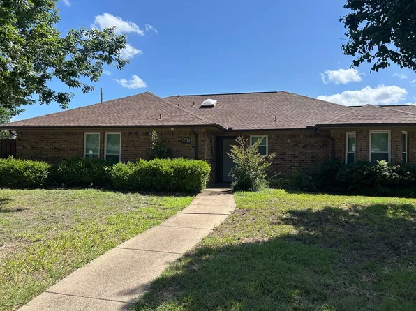 2412 Ridgeview Dr, Sachse, TX 75048