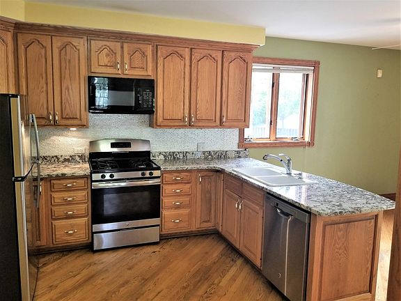 2nd image of 1616 N Clarence Ave #A