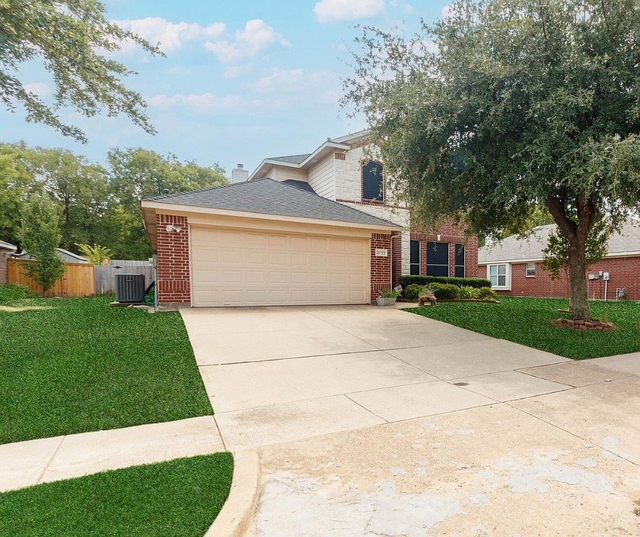 2727 Honey Suckle Dr, Grand Prairie, TX 75052 MLS 20421979 Zillow