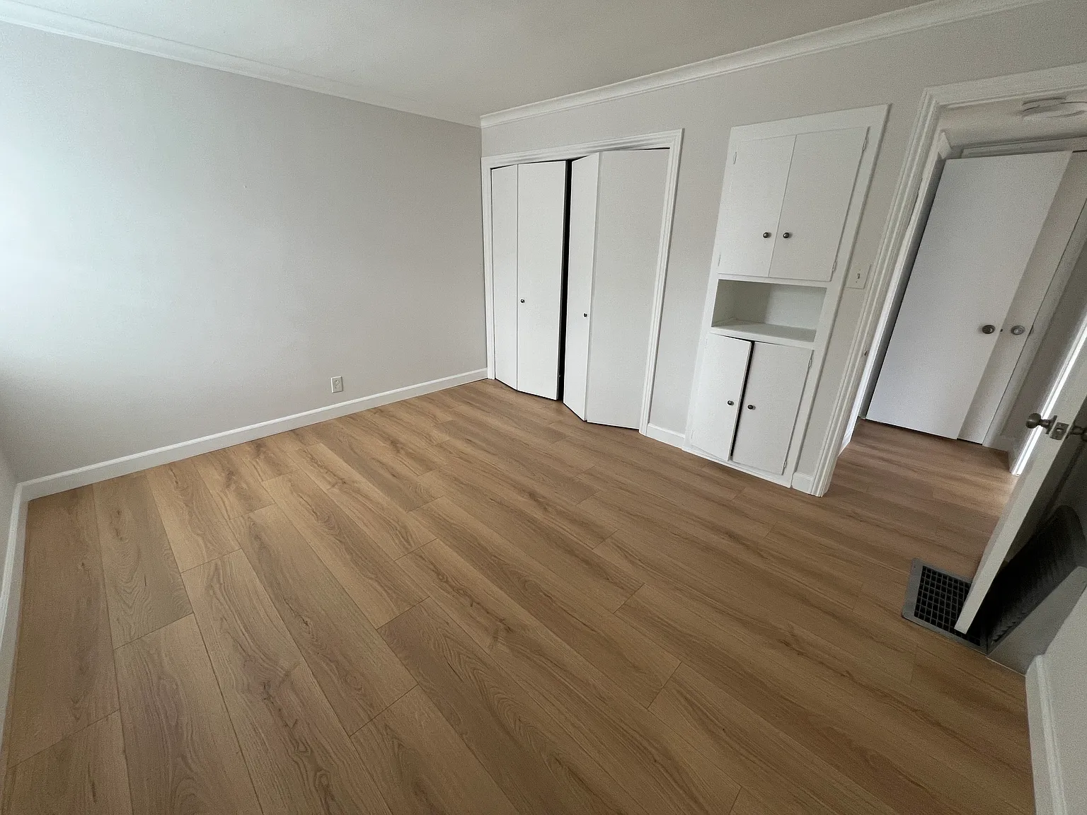 1 bed, 575 sqft, $2,300 — Photo 4