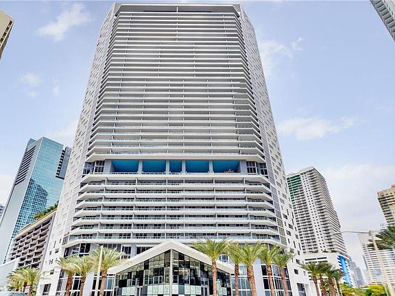 2nd image of 1300 Brickell Bay Dr #21F