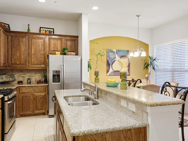 5428 Locust Dr — Photo 9