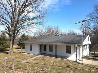 8704 W Mill Rd, Yorktown, IN 47396