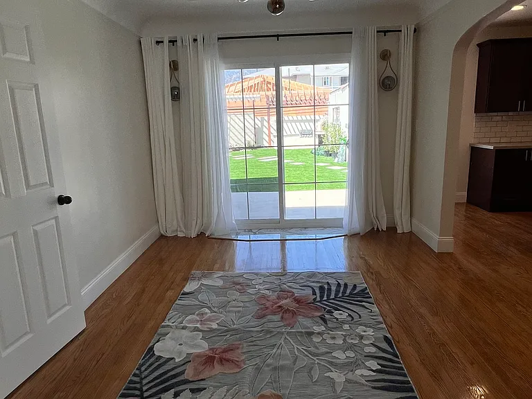 635 Arden Ave — Photo 10