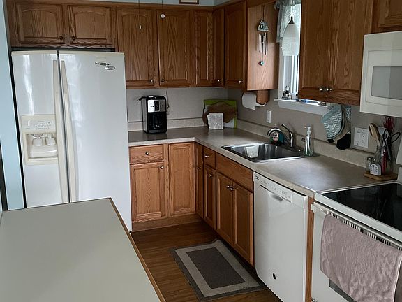 4th image of 3725 West Ave #1