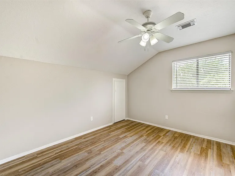 5255 Beaverbrook Dr — Photo 42