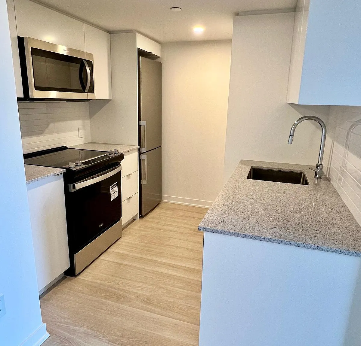 2 bed, $2,500 — Photo 1