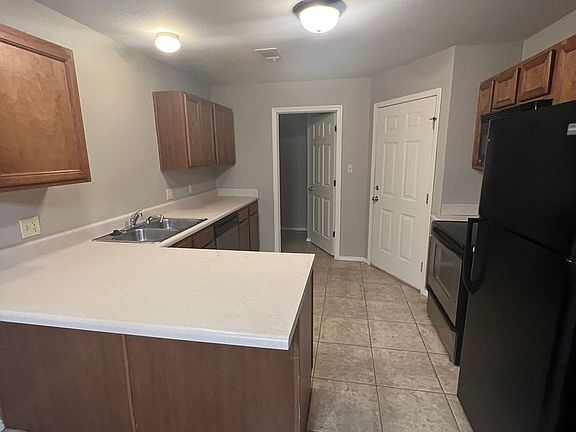 5th image of 1526 N 24th St APT B