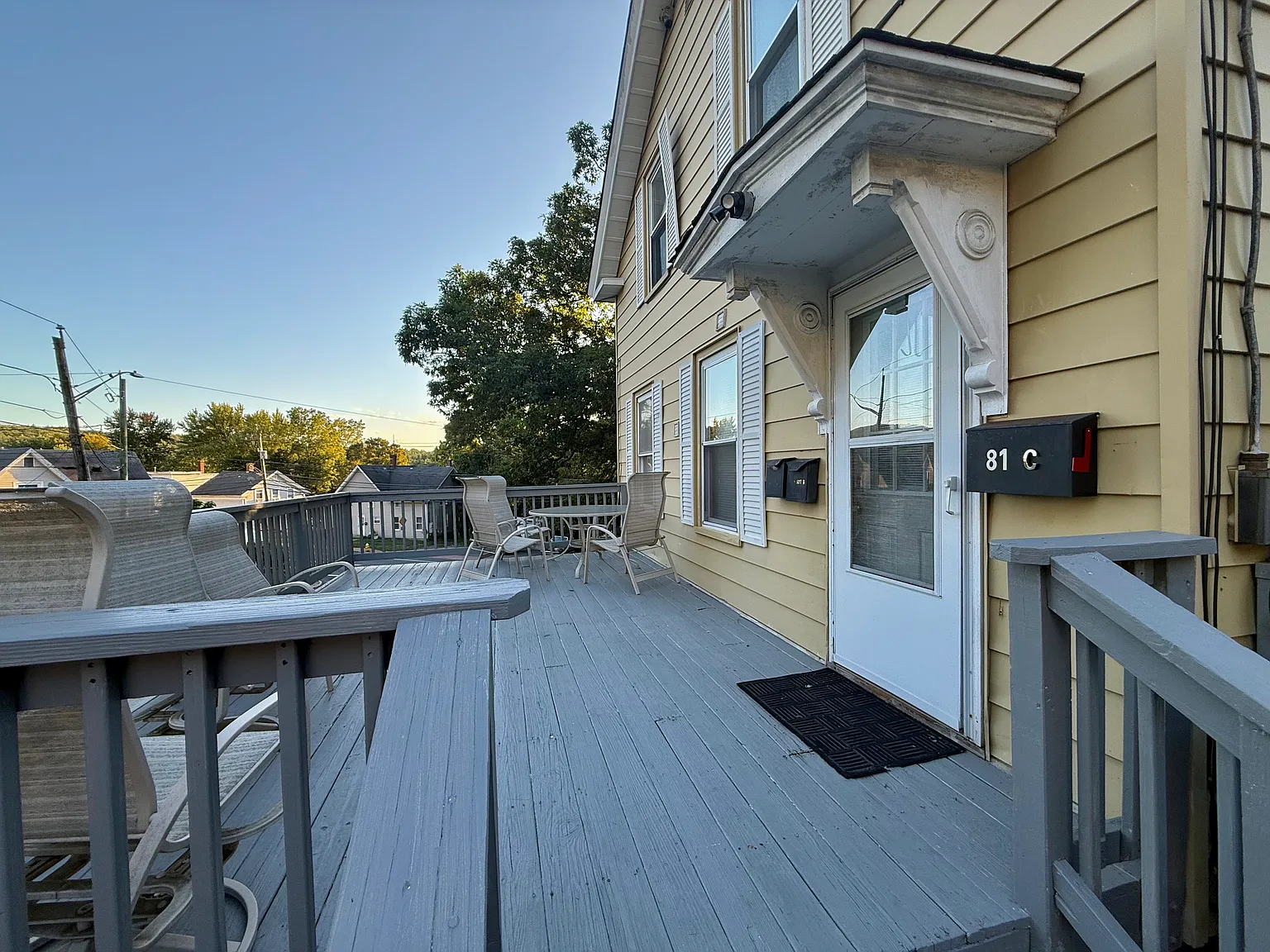 81 Prospect St — Photo 3