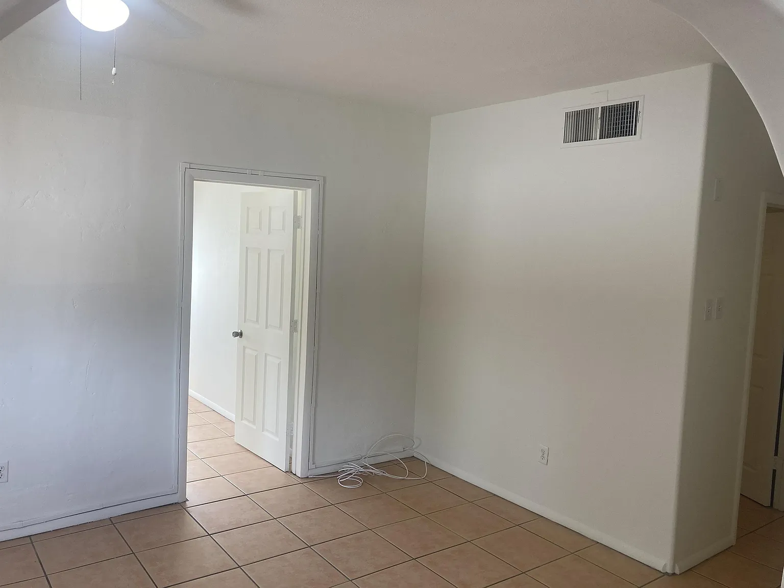 3041/3043/3045 N. Park Ave. Apts. - 3043 — Photo 2