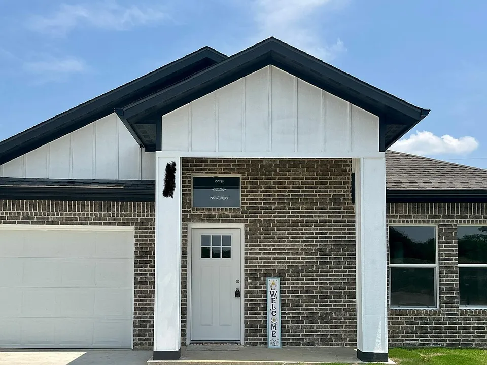 232 Marianne Cir