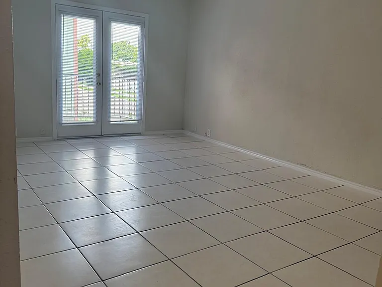 Southern Oaks Apartments — Photo 38
