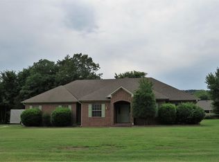 514 Channel Cir, Russellville, AR 72802