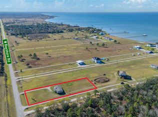 4423 W Bayshore Rd, Anahuac, TX 77514