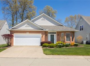 1463 Ledgewood Ln, Avon, OH 44011
