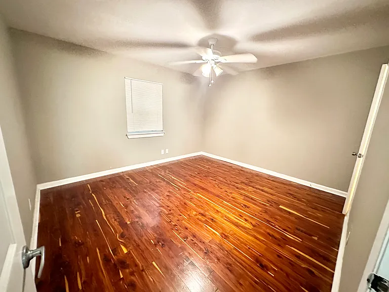 1302 S Quinlan Park Rd #B — Photo 14