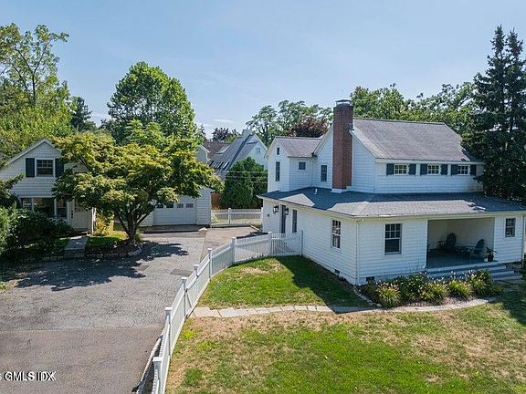 2nd image of 28 W End Ave