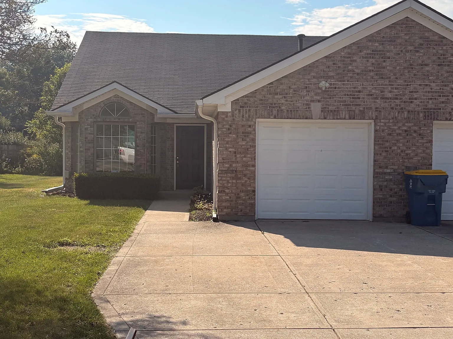3 bed, 1200 sqft, $1,795 — Photo 1
