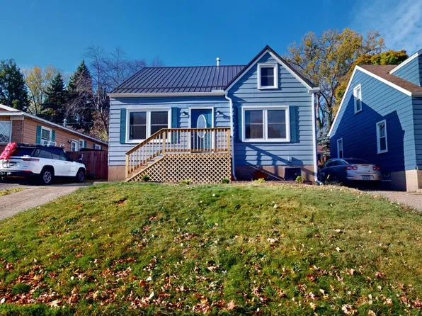 210 Parkway Dr, Erie, PA 16511