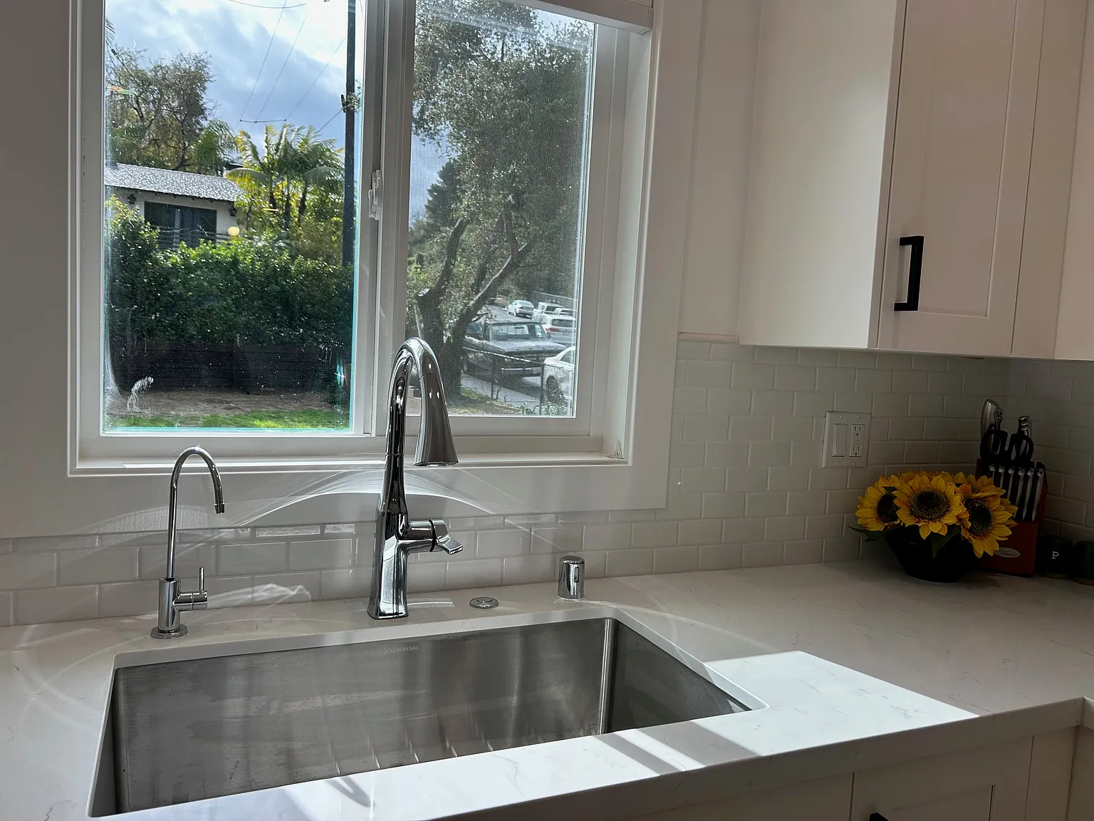 2141 Gillespie Street — Photo 4