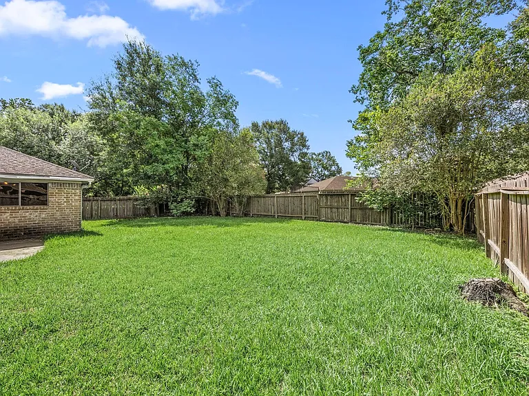 2211 Turtle Creek Dr — Photo 21