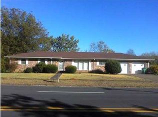 708 N Cave St, Tuscumbia, AL 35674