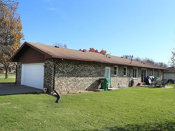 3rd image of 57081 Osage Dr