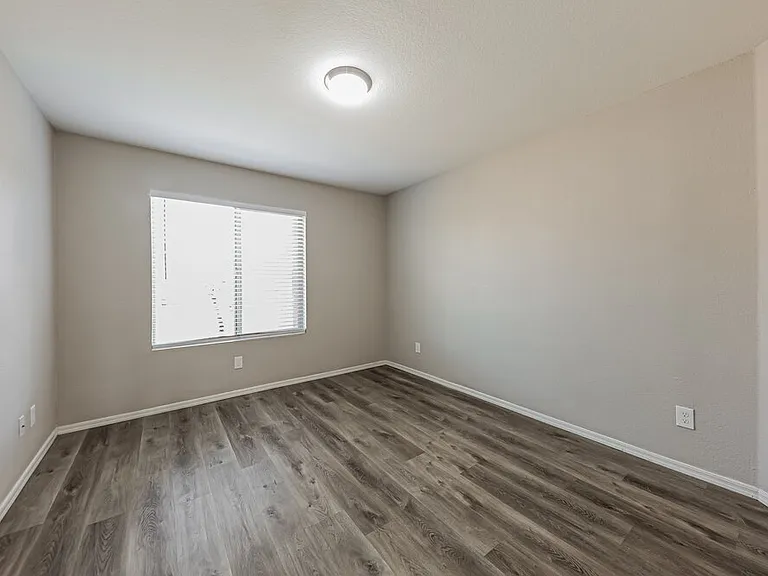 4317 W Electra Ln — Photo 14