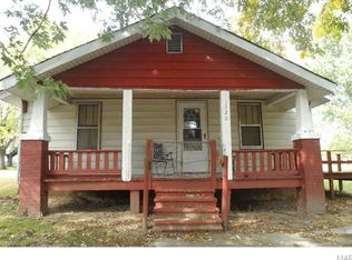 1320 Center St, Bismarck, MO 63624