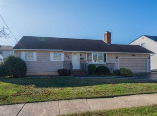 185 Sycamore Ave, Bethpage, NY 11714