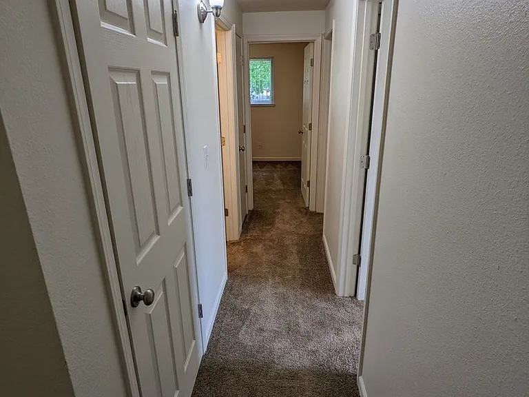 7815 NE 117th Ave — Photo 29