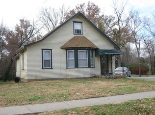 510 S Forest Ave, Carbondale, IL 62901