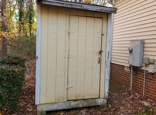 860 Darby St, Raleigh, NC 27610