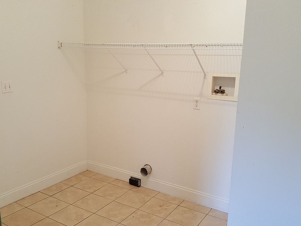2nd image of 600 Reed St #1